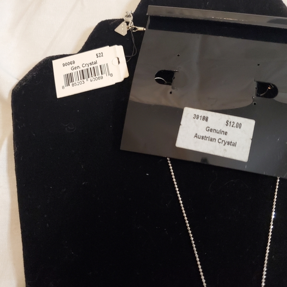 Cookie Lee Genuine Crystal Necklace and Earrings NWT - Picture 8 of 8